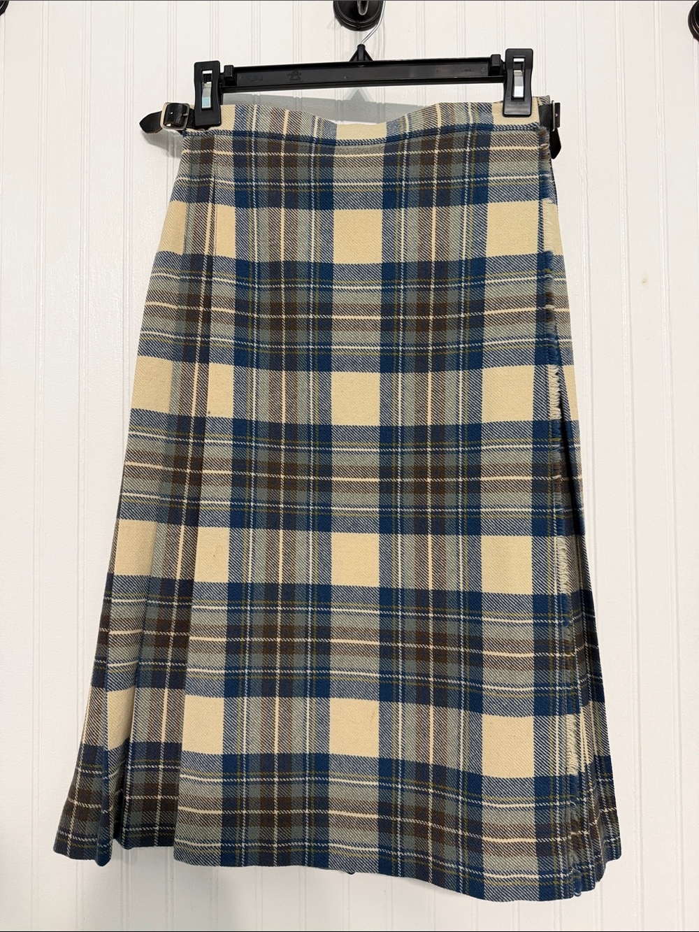 VintageKILT Wool Wrap PLAID SKIRT GrBritain Length 26”